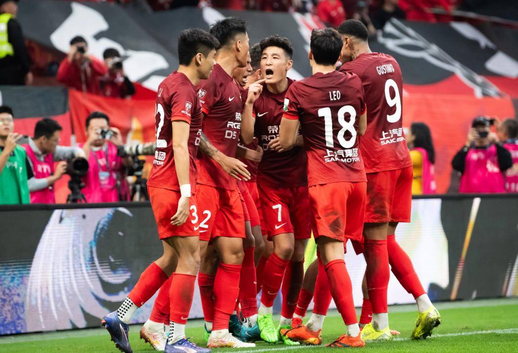 今夜亚冠焦点战,上海海港遗憾出局,话题不断,训练强度明显提升(上海申花亚冠出局) 今夜亚冠焦点战,上海海港遗憾出局,话题不断,训练强度明显提升(上海申花亚冠出局)