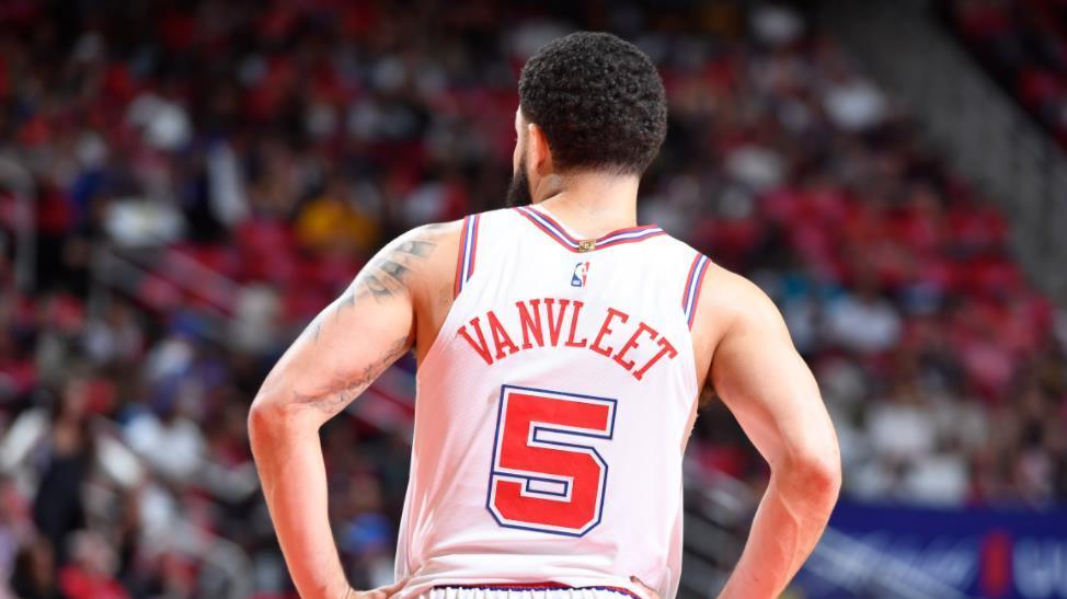 休斯敦火箭迎西甲关键赛,清晨主帅复盘,话题不断,阵容厚度经受考验 休斯敦火箭迎西甲关键赛,清晨主帅复盘,话题不断,阵容厚度经受考验