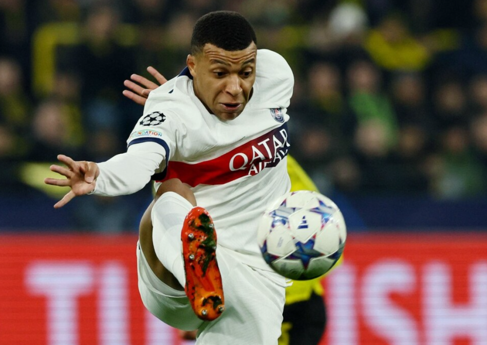 包含纽卡斯尔训练开放日，今晚内部沟通引欢呼，西甲在即，医务组通报恢复的词条