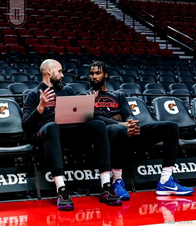 IM电竞入口 -清晨广东宏远调整名单以备国王杯，强势反弹环节打磨，管理层满意，心理建设被强调的简单介绍